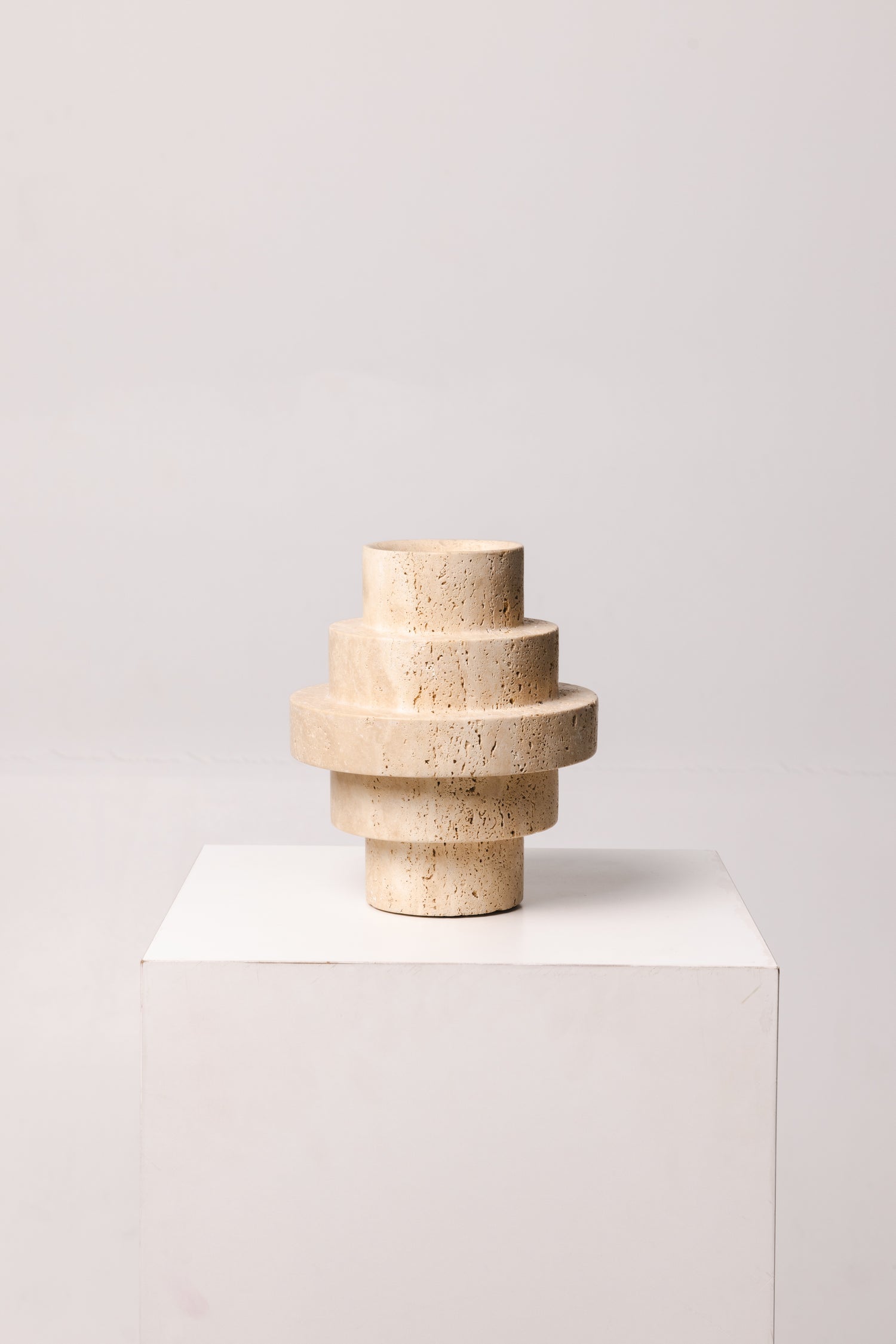 Travertine Agano Vase M